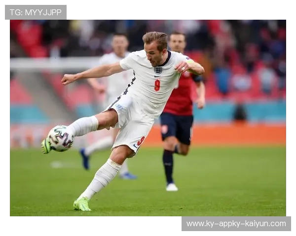 黄金双足背后的故事：足球明星训练体系深度揭秘